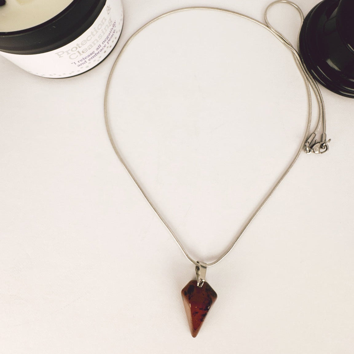 Pendulum necklace