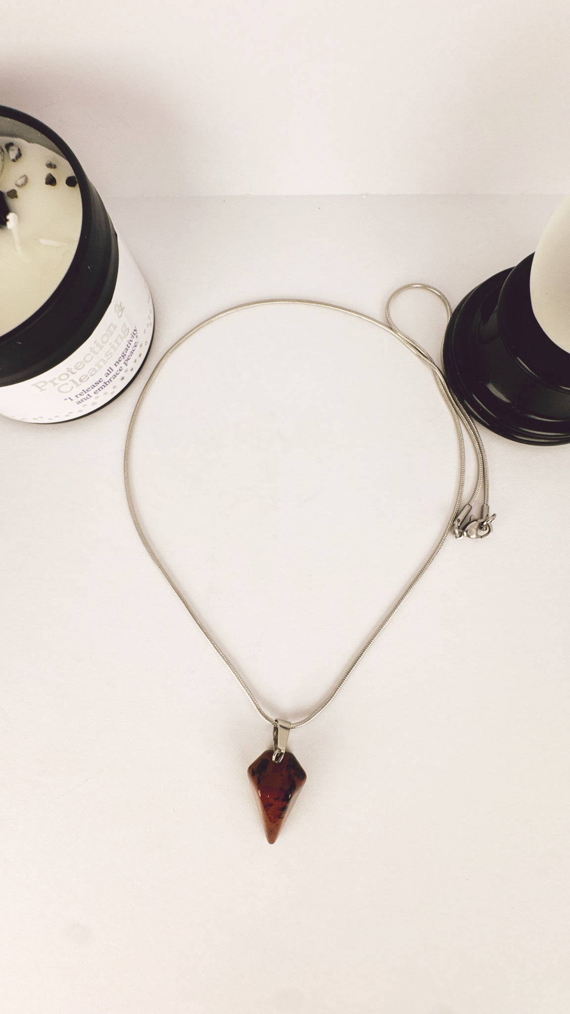Pendulum necklace