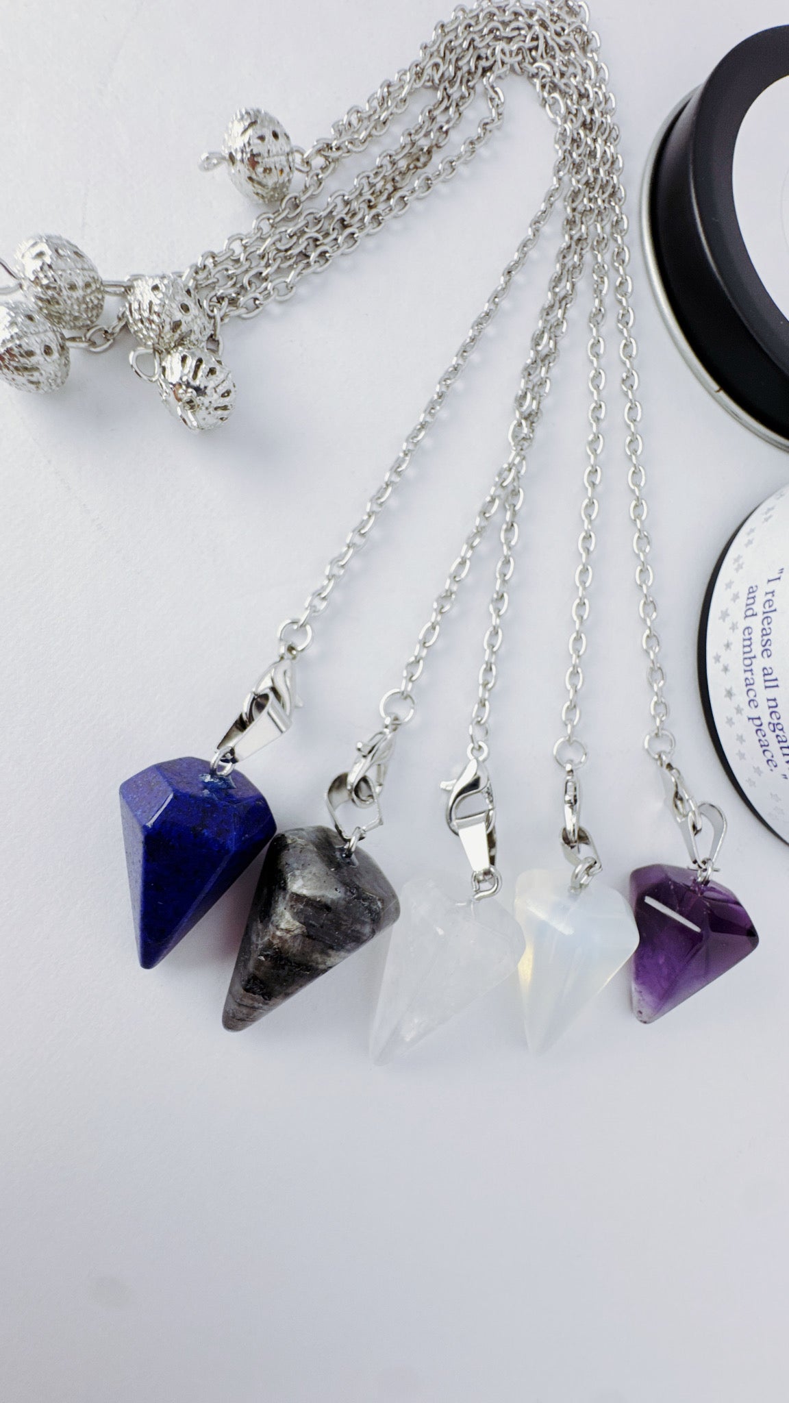 Pendulum with chain