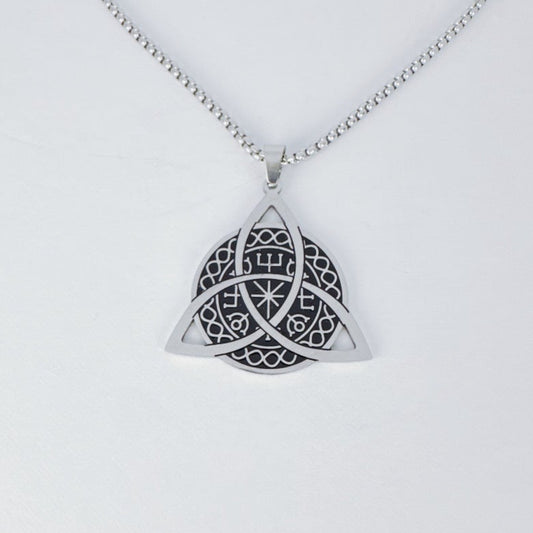 Celtic knot necklace II